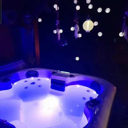 Punt-a-pacha Glamping Mit Eigenem Garten