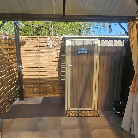 Luxury tent Punt-a-pacha Glamping Mit Eigenem Garten