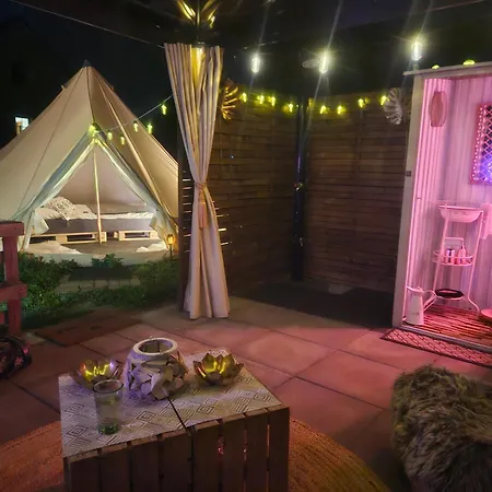 Punt-a-pacha Glamping Mit Eigenem Garten Luxury tent *
